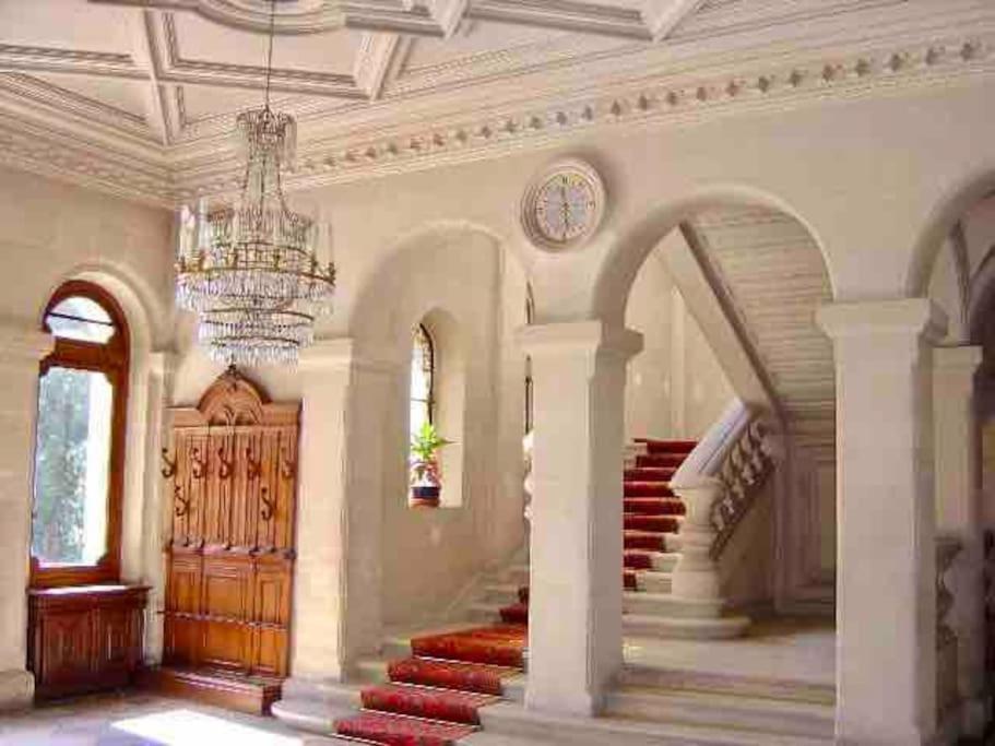 Charming Romantic Tower In Chateau Estate Ocquerre Экстерьер фото