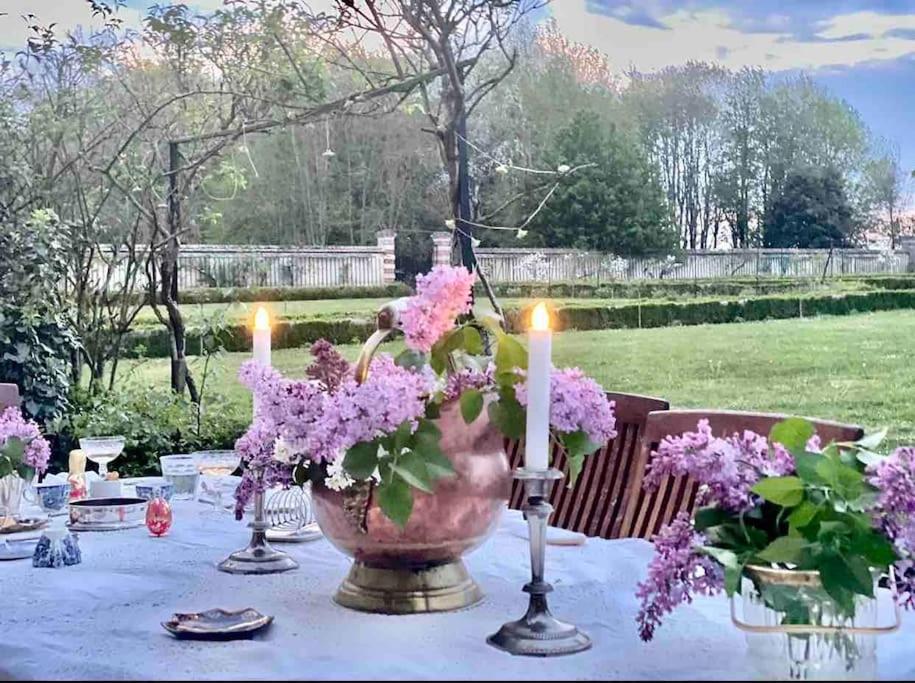 Charming Romantic Tower In Chateau Estate Ocquerre Экстерьер фото