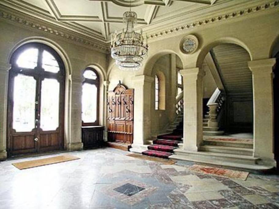 Charming Romantic Tower In Chateau Estate Ocquerre Экстерьер фото